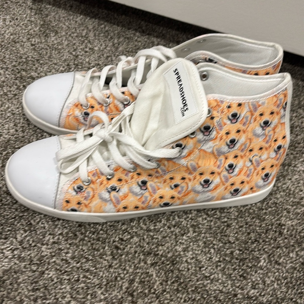 Spread shoes